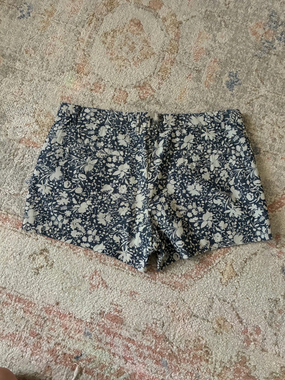 GAP Botanical Floral Print Resort wear Shorts-Size 8- - Picture 6 of 6